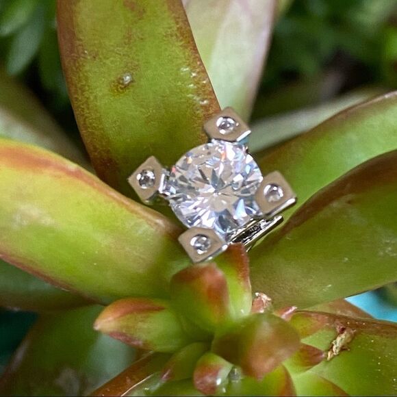 Silver Stud Swarovski Crystals Statement Earrings - Picture 4 of 8